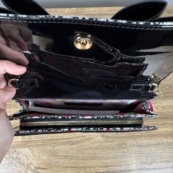 Betsey Johnson Dani Diamond Printed Crossbody Purse Large‎ Bow Black NWT - Picture 9 of 9